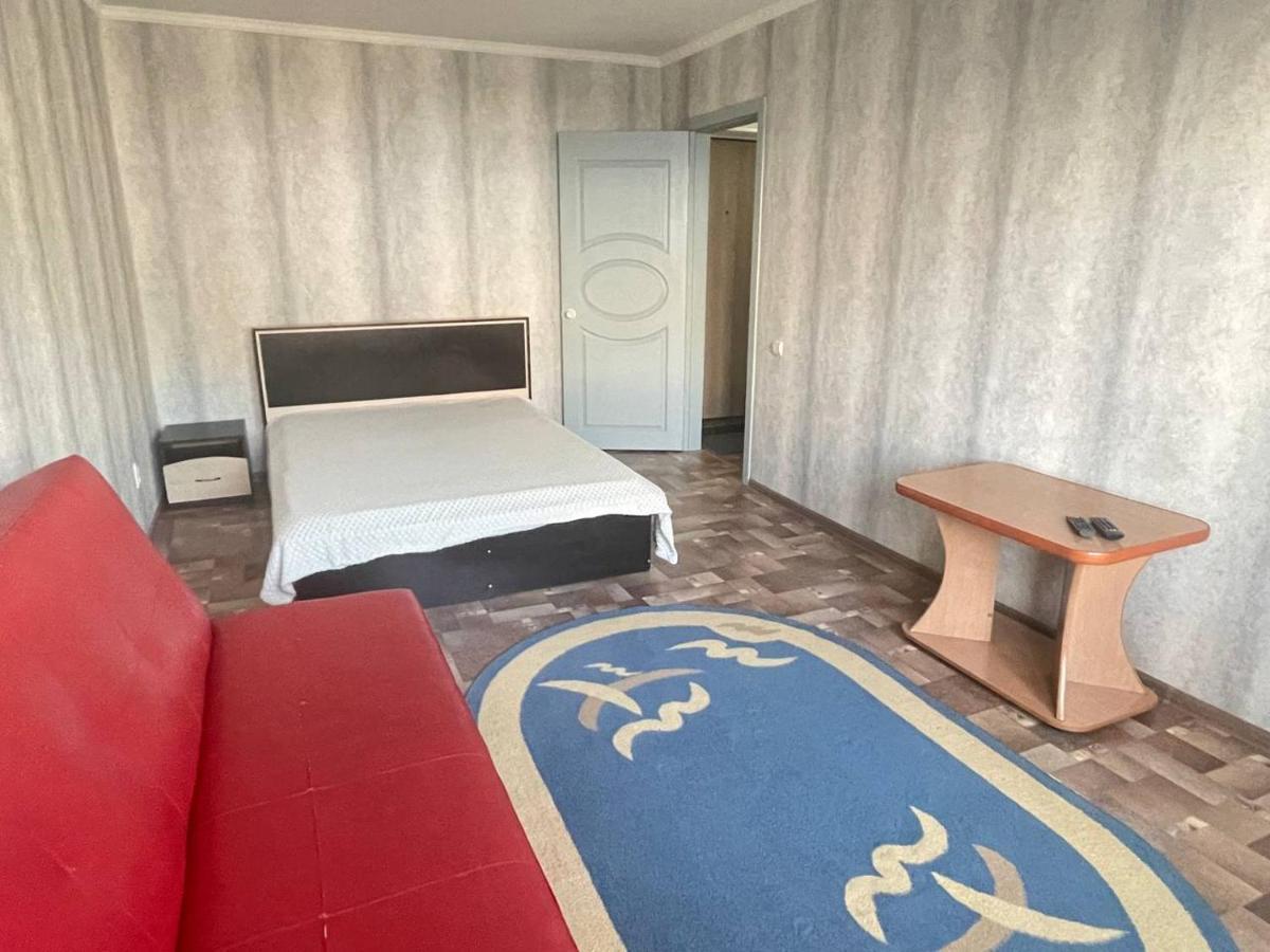 1-Комнатная Квартира В Центре! بتروبافلوفسك المظهر الخارجي الصورة